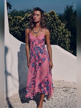 NWT Revolve X Intimately Free People First Date Printed Maxi Slip Pink Sz S